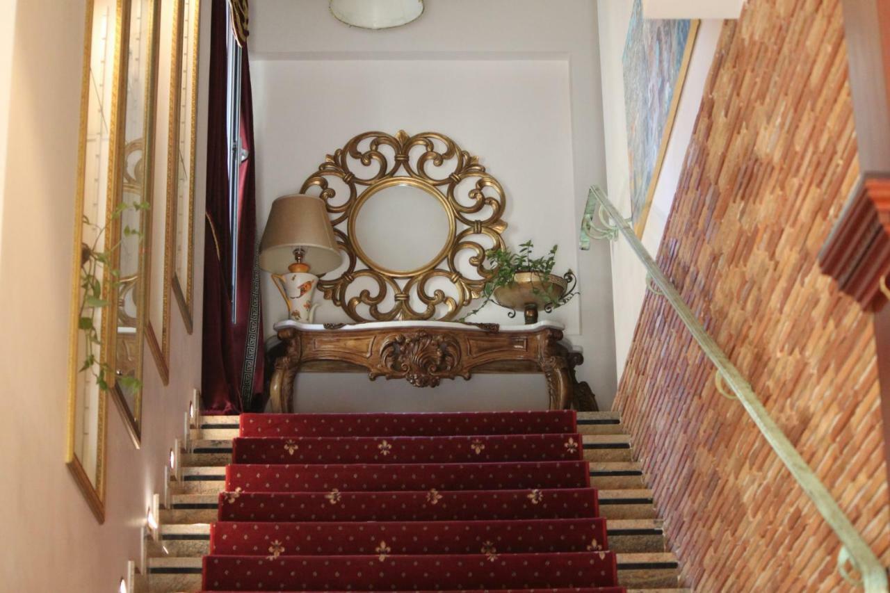 2 Kitarrat Boutique Hotel & Spa Durrës Exteriér fotografie